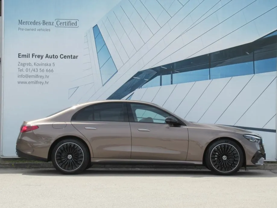 mercedes-benz e 300 e amg line/digital/distronic/memory/night/360°/20" - slika 14