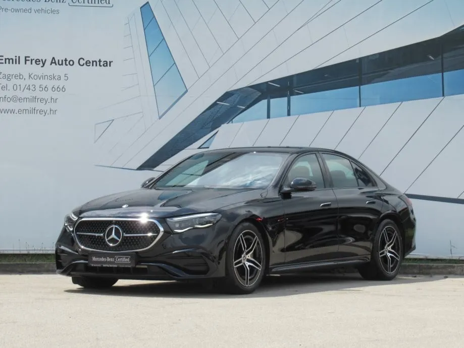 mercedes-benz e-klasa 220 d 4matic amg line - slika 3