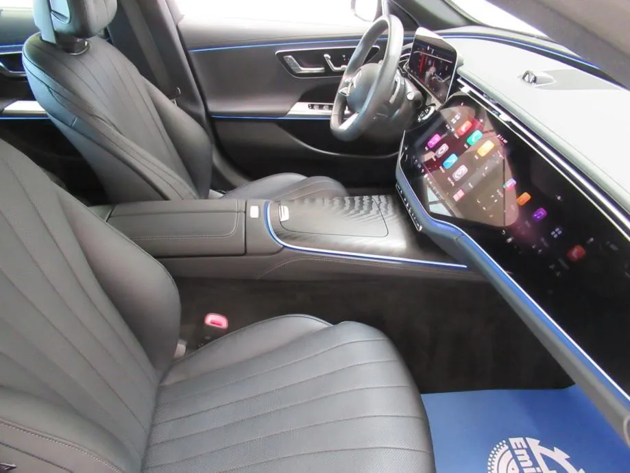 mercedes-benz e-klasa 220 d 4matic amg line - slika 9