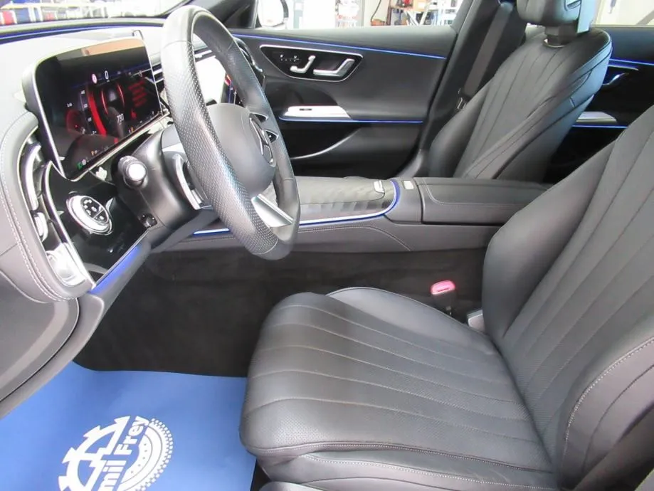 mercedes-benz e-klasa 220 d 4matic amg line - slika 16