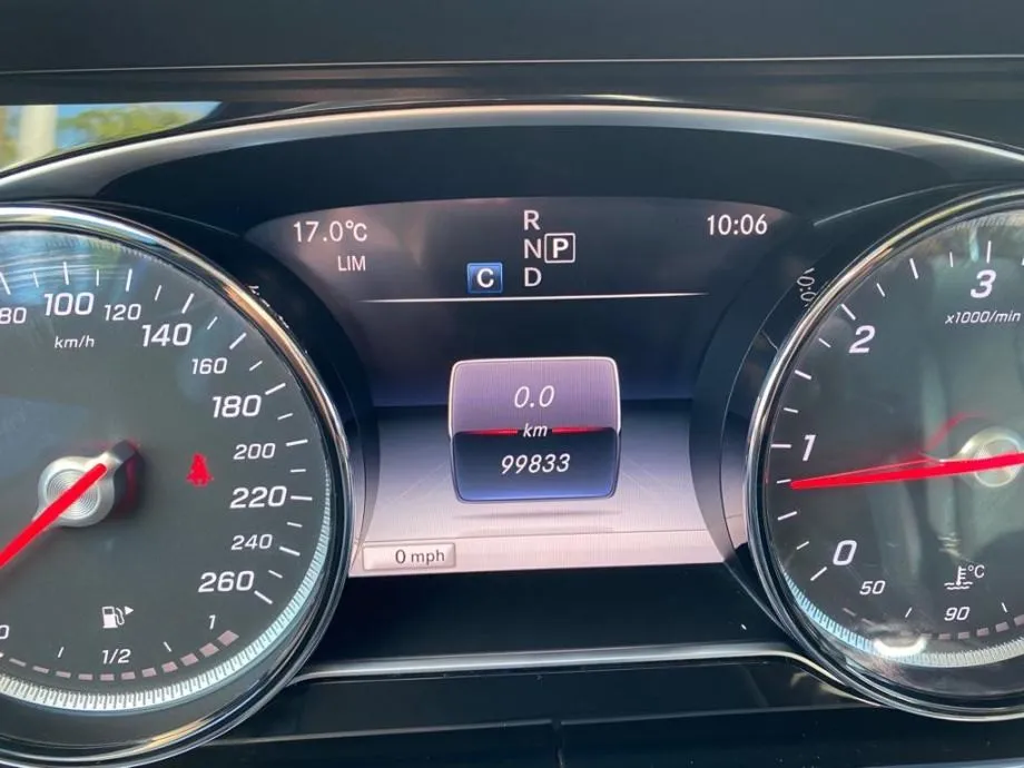mercedes e220 4matic | 4 x garancija | 36 rata - slika 13