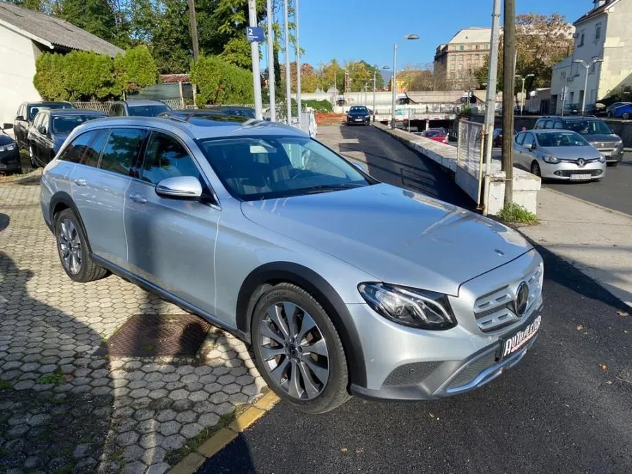 mercedes e220 4matic | 4 x garancija | 36 rata - slika 2