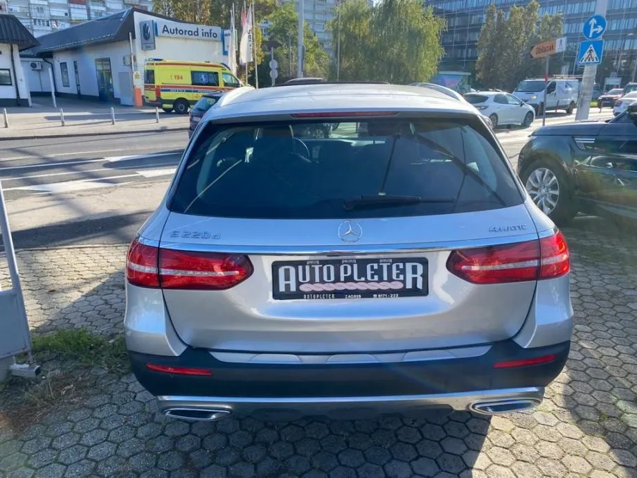 mercedes e220 4matic | 4 x garancija | 36 rata - slika 5