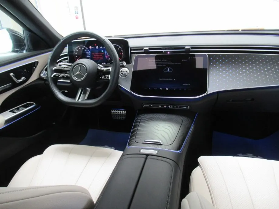 mercedes-benz e 220 d amg line/digital/memory/distronic/kamera 360° - slika 12