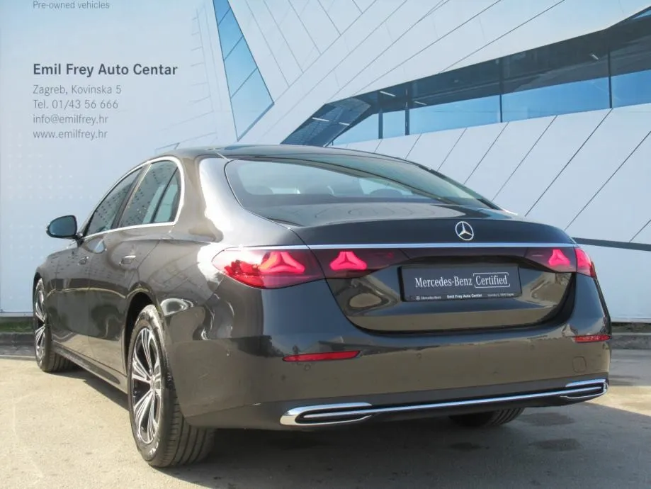 mercedes-benz e-klasa 220 d avantgarde - slika 8