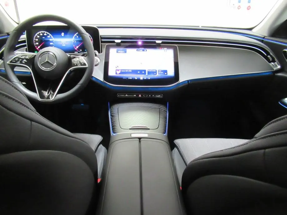 mercedes-benz e-klasa 220 d avantgarde - slika 13