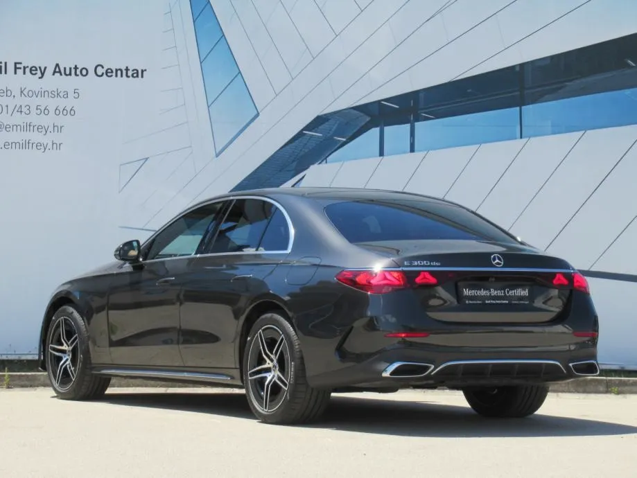 mercedes-benz e-klasa 300 de amg line premium - slika 8