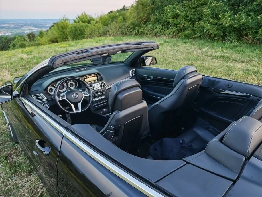 mercedes-benz e-klasa cabrio 220 amg automatik - slika 7