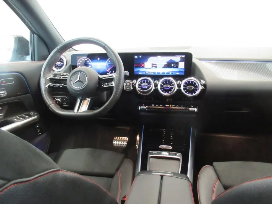 mercedes-benz gla 200 d amg line/night/memory/multibeam led/distronic - slika 6