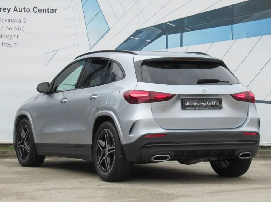 mercedes-benz gla 200 d amg line/night/memory/multibeam led/distronic - slika 15