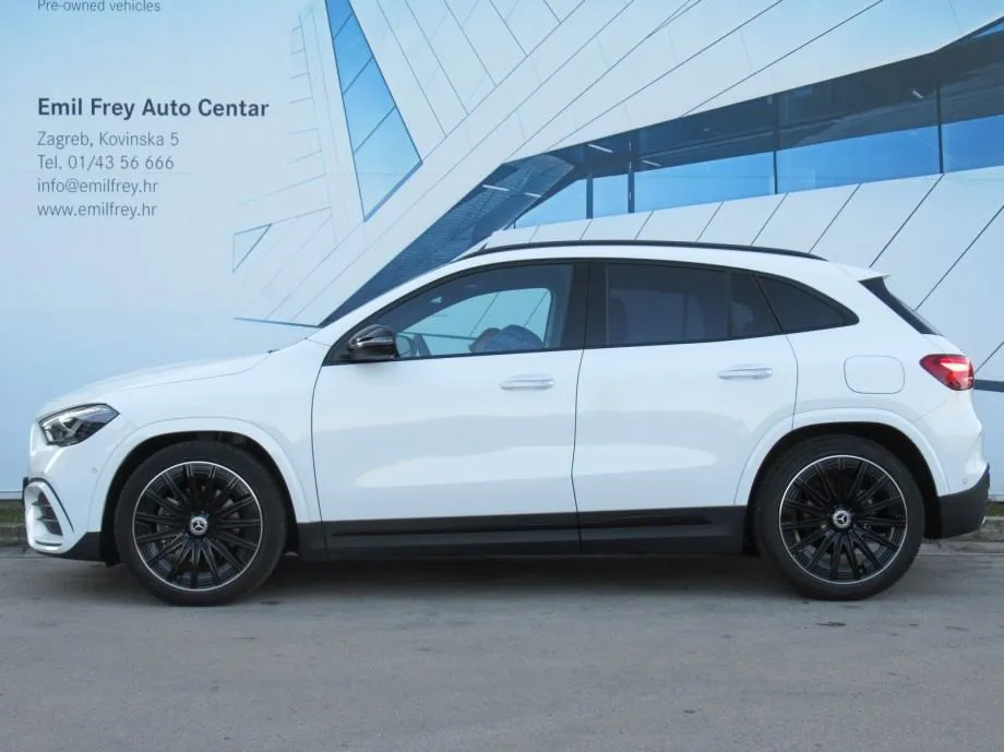 mercedes-benz gla 200 d amg line/night/panorama/keyless/memory/20'' - slika 19
