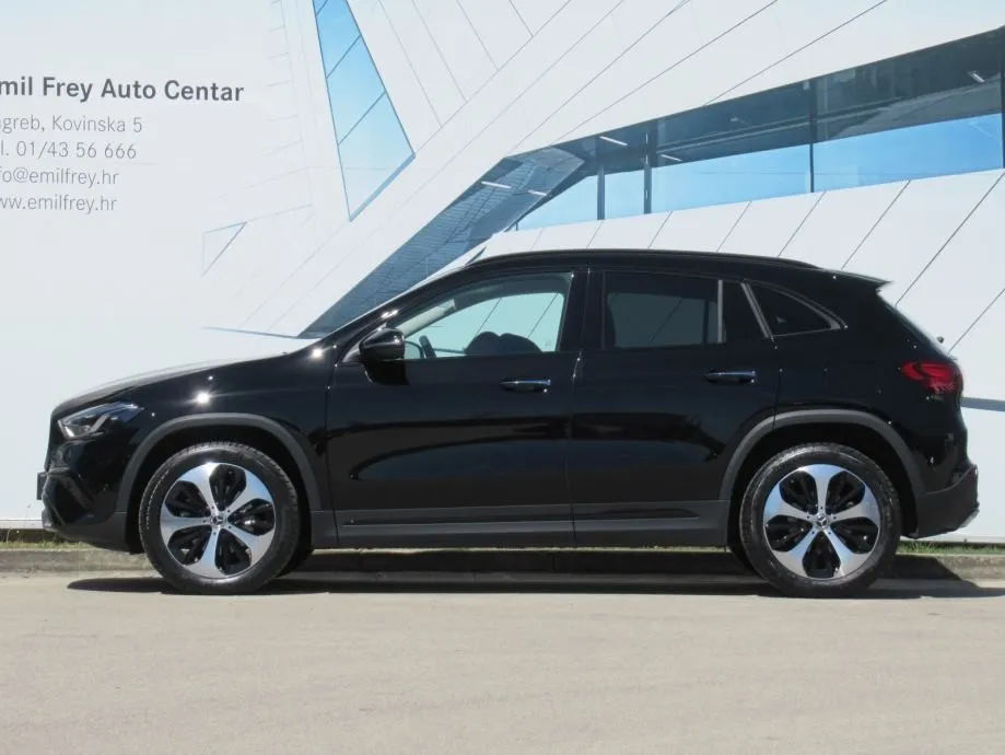 mercedes-benz gla 200 d progressive/night/keyless/multibeam led/19'' - slika 9