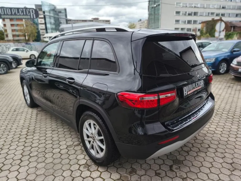 mercedes-benz glb 180 d, automatik, navigacija, 4x garancije!!! - slika 9