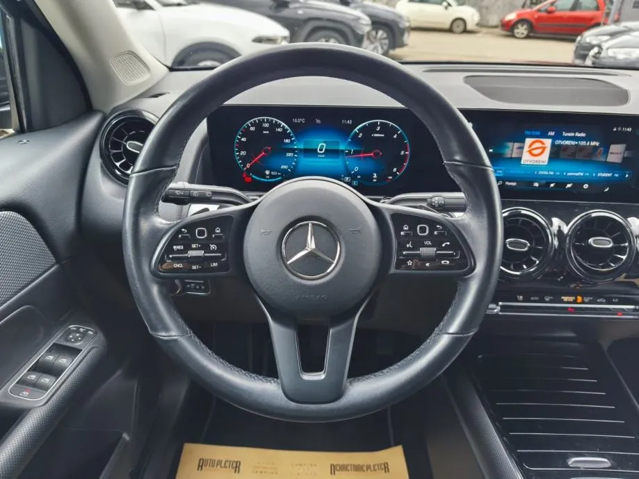 mercedes-benz glb 180 d, automatik, navigacija, 4x garancije!!! - slika 14