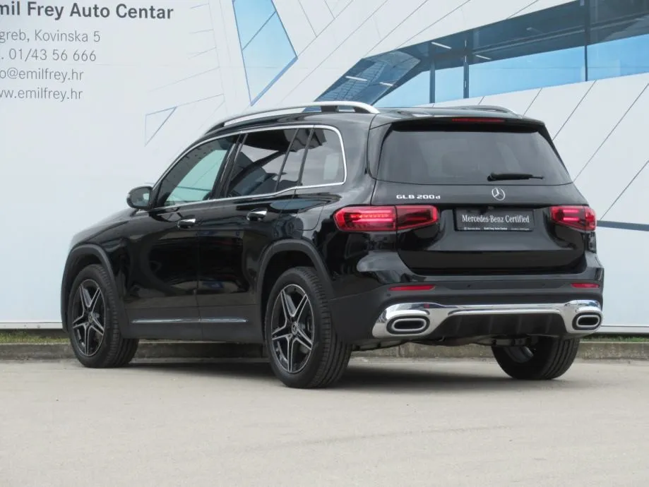 mercedes-benz glb 200 d amg line - slika 6
