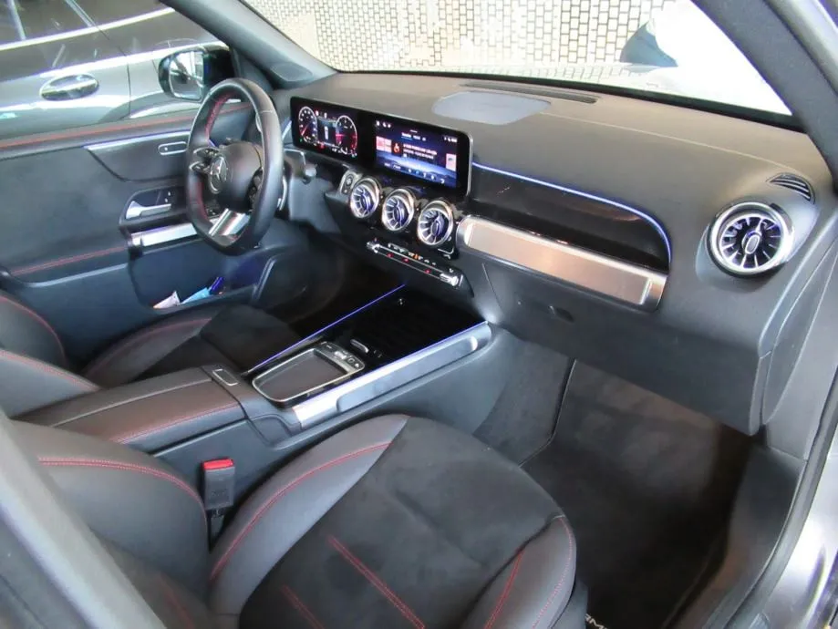 mercedes-benz glb 200 d amg line / 7 sjedala - slika 10