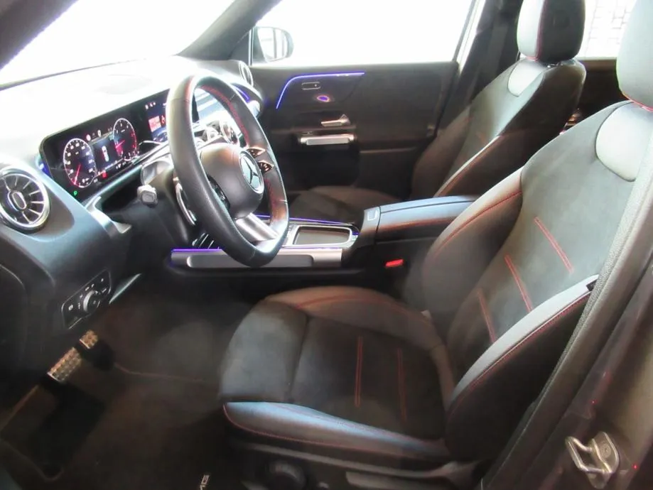 mercedes-benz glb 200 d amg line / 7 sjedala - slika 17