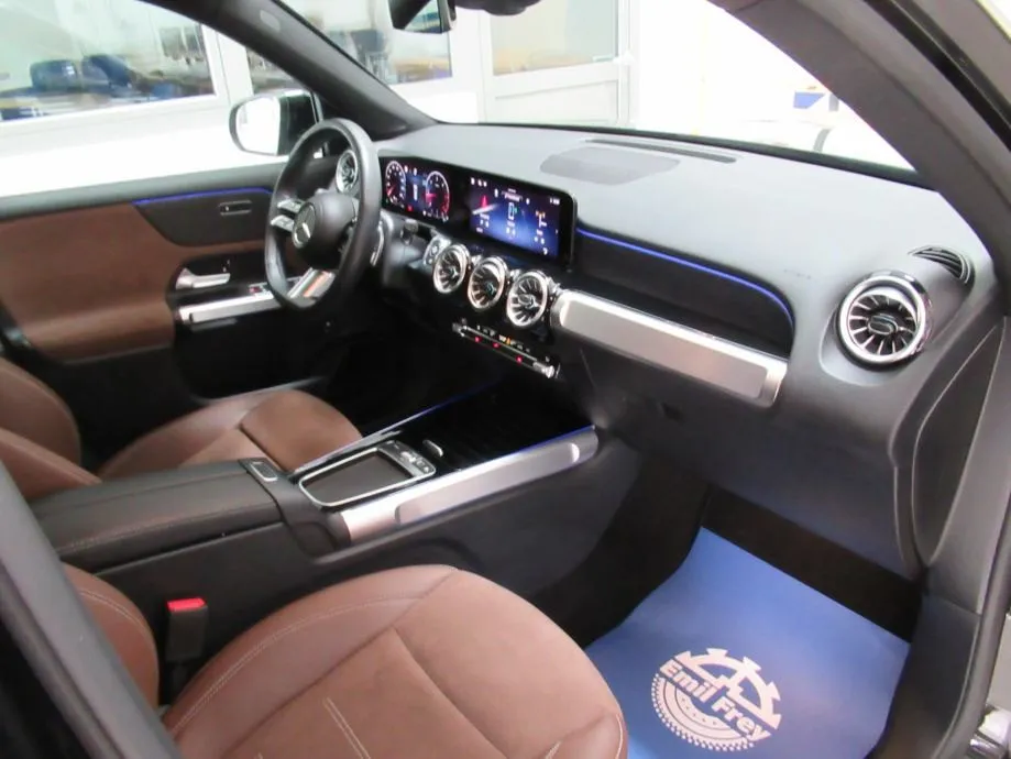 mercedes-benz glb 200 d amg line - slika 11