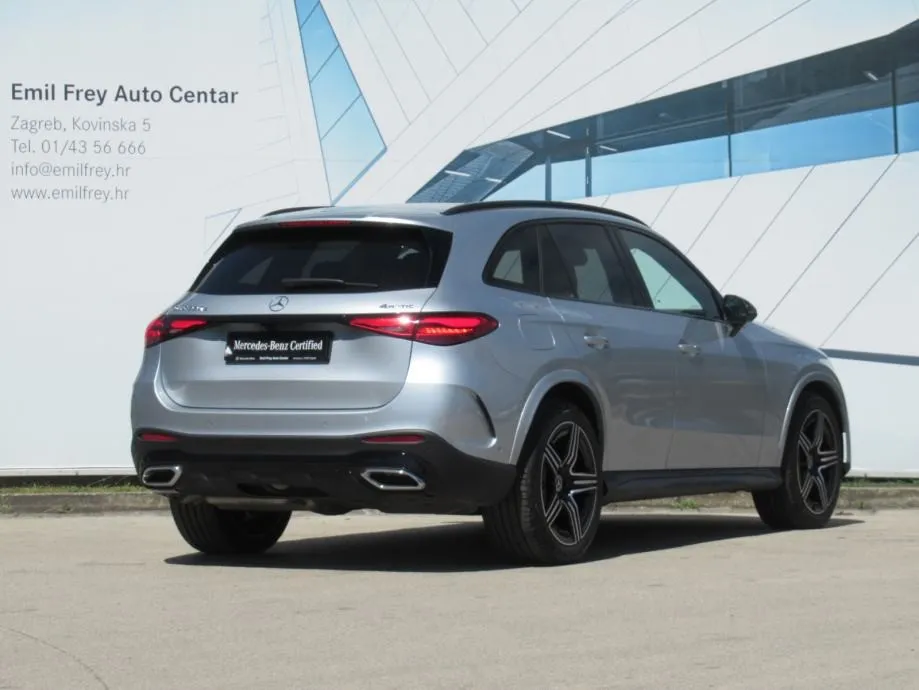 mercedes-benz glc 220 d 4m amg line/digital/memory/night/20" - slika 6