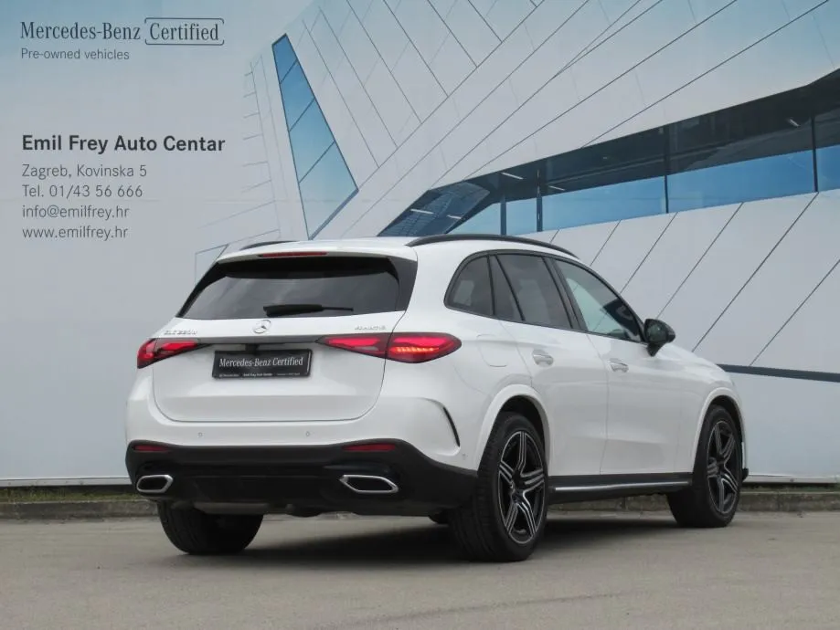 mercedes-benz glc 220 d 4m amg line/digital/keyless-go/night/360°/20" - slika 8