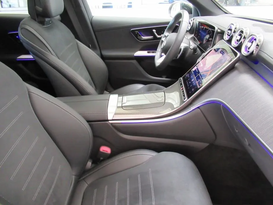 mercedes-benz glc 220 d 4m coupé amg/digital/pano/memory/360°/kuka/20" - slika 9