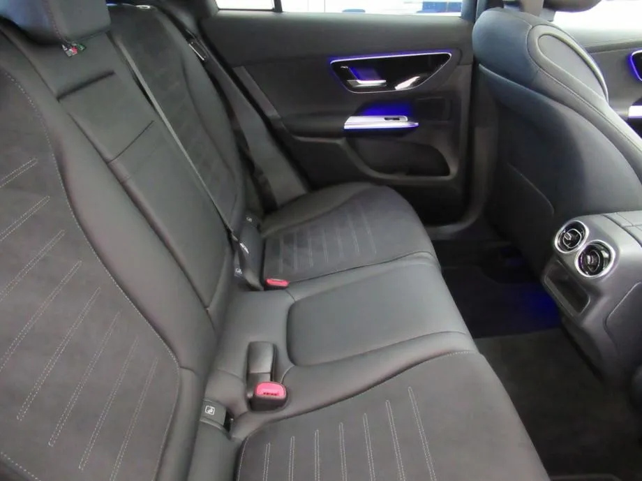 mercedes-benz glc 220 d 4m coupé amg/digital/pano/memory/360°/kuka/20" - slika 13