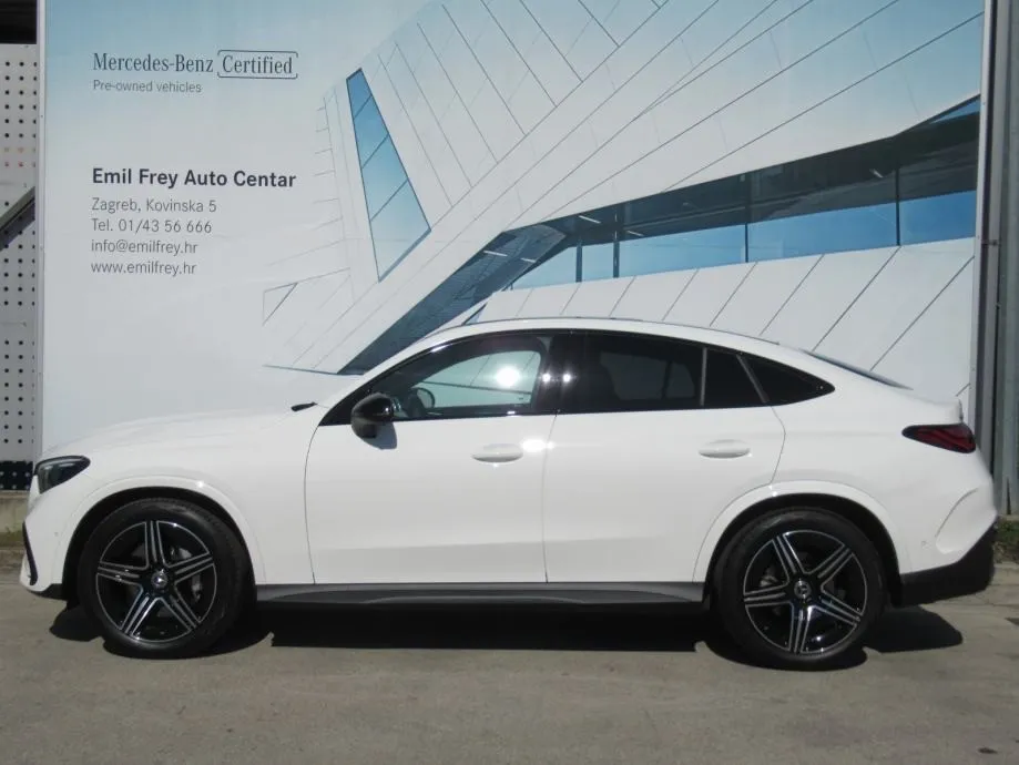 mercedes-benz glc 220 d 4m coupe amg/digital/pano/memory/360°/kuka/20" - slika 2