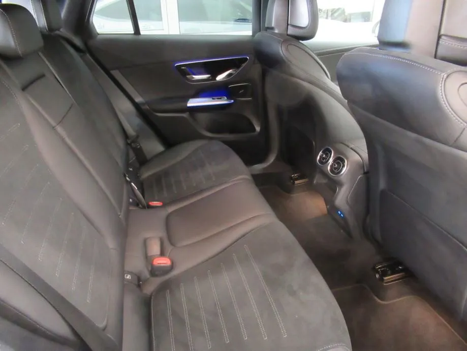 mercedes-benz glc 220 d 4m coupe amg/digital/pano/memory/360°/kuka/20" - slika 13