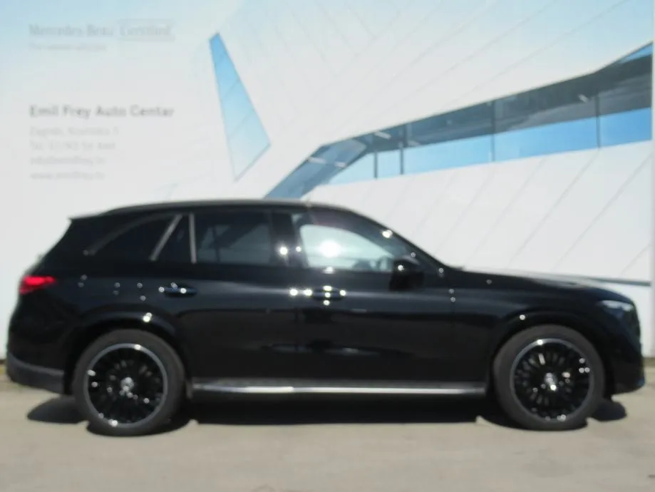 mercedes-benz glc 220 d 4matic amg line premium plus - slika 5