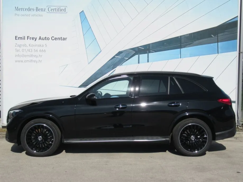 mercedes-benz glc 220 d 4matic amg line premium plus - slika 2