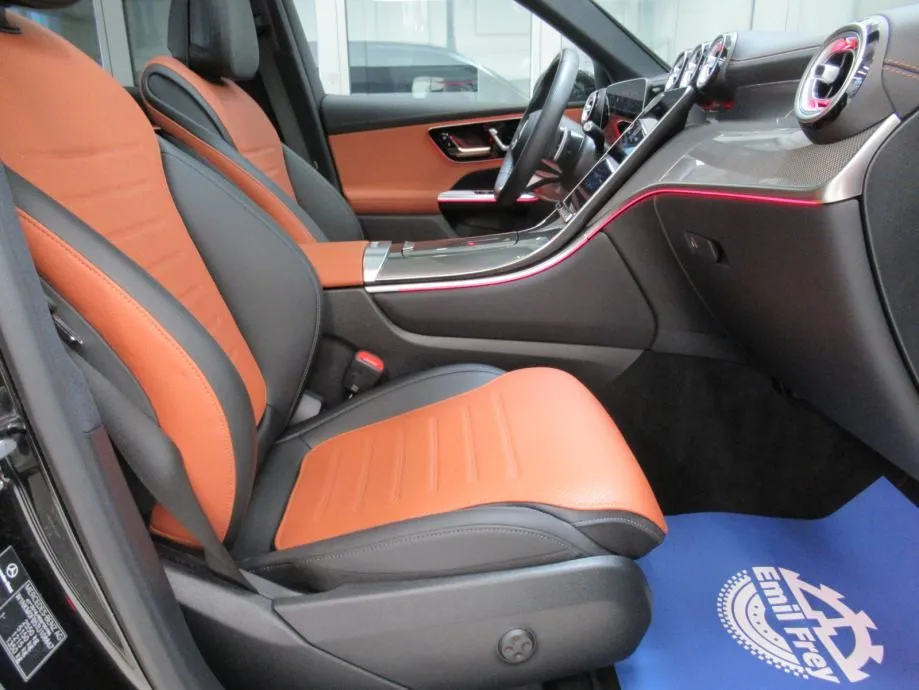 mercedes-benz glc 220 d 4matic amg line premium plus - slika 10