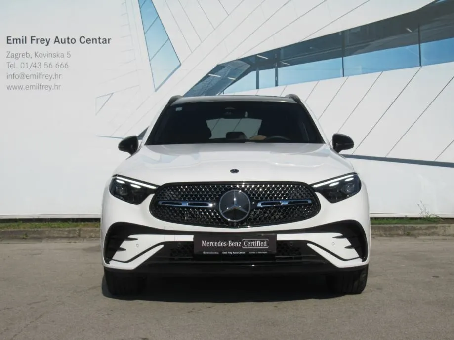 mercedes-benz glc 220 d 4matic amg line premium plus - slika 1
