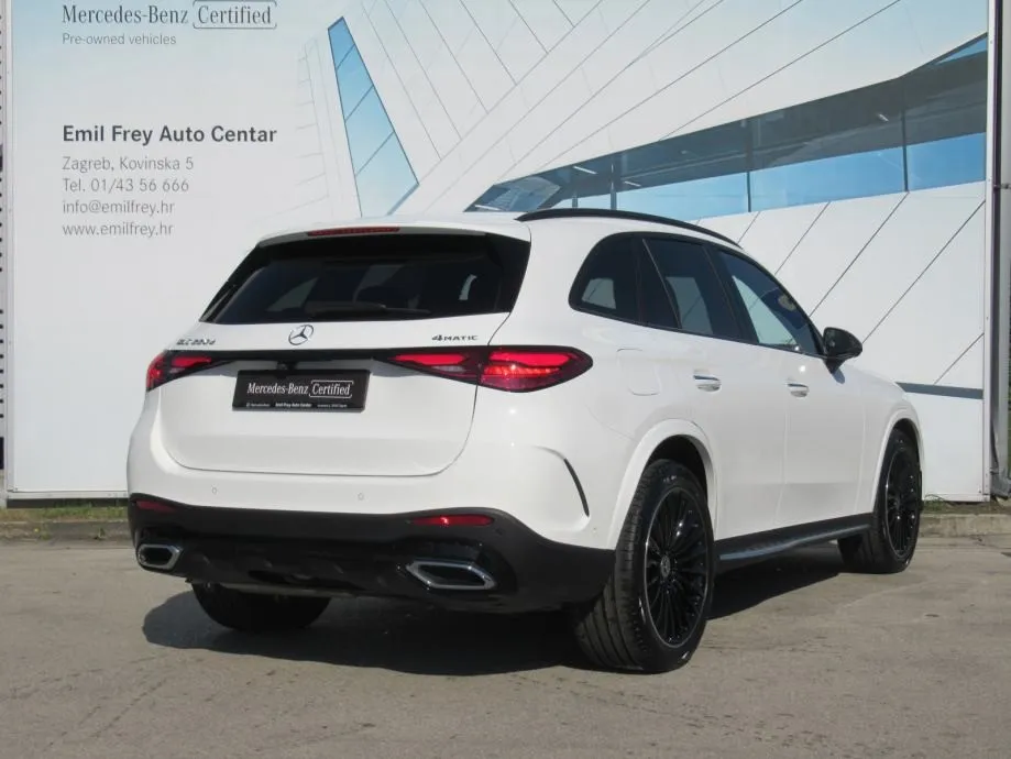 mercedes-benz glc 220 d 4matic amg line premium plus - slika 6