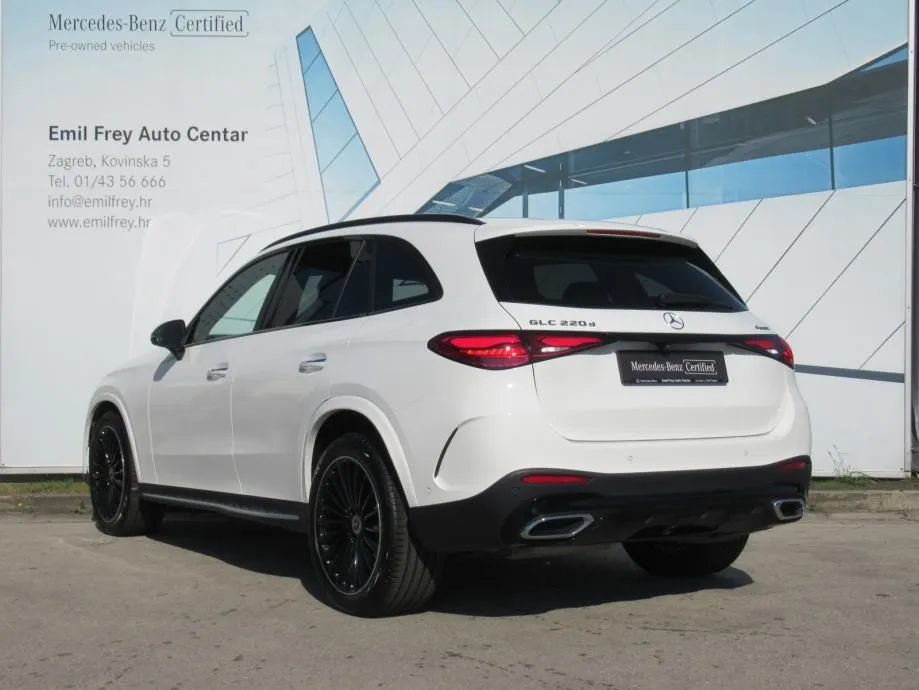 mercedes-benz glc 220 d 4matic amg line premium plus - slika 8
