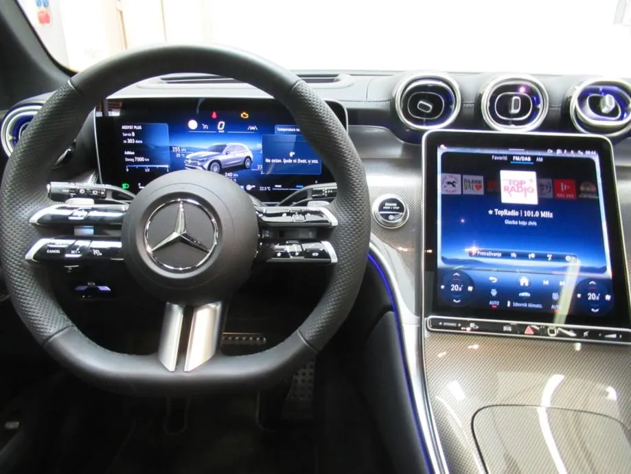 mercedes-benz glc 220 d 4matic amg line premium plus - slika 16