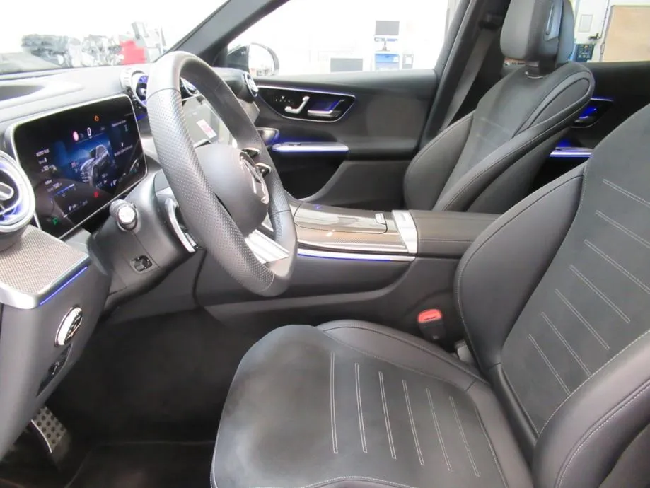 mercedes-benz glc 220 d 4matic amg line premium plus - slika 19