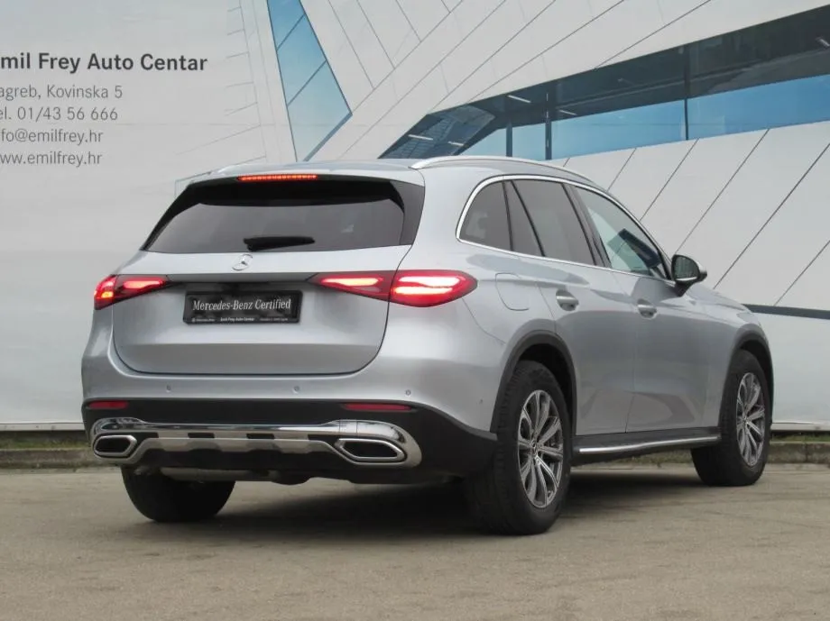 mercedes-benz glc 220 d 4matic avantgarde advanced plus - slika 6