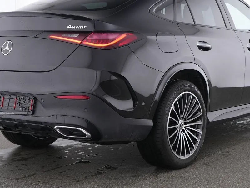 mercedes-benz glc 300 de 4matic coupe amg line premium plus - slika 4