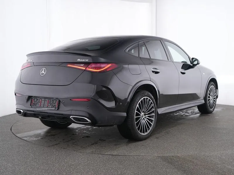 mercedes-benz glc 300 de 4matic coupe amg line premium plus - slika 3