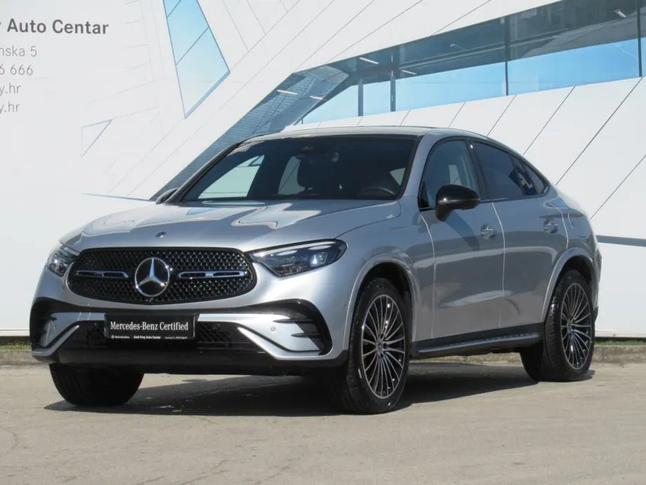 mercedes-benz glc 300 de 4m coupe amg line - slika 3