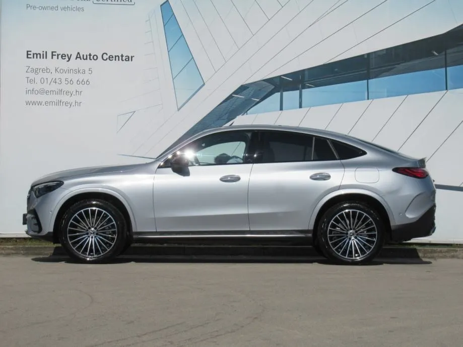 mercedes-benz glc 300 de 4m coupe amg line - slika 2