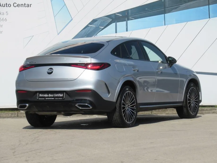 mercedes-benz glc 300 de 4m coupe amg line - slika 6