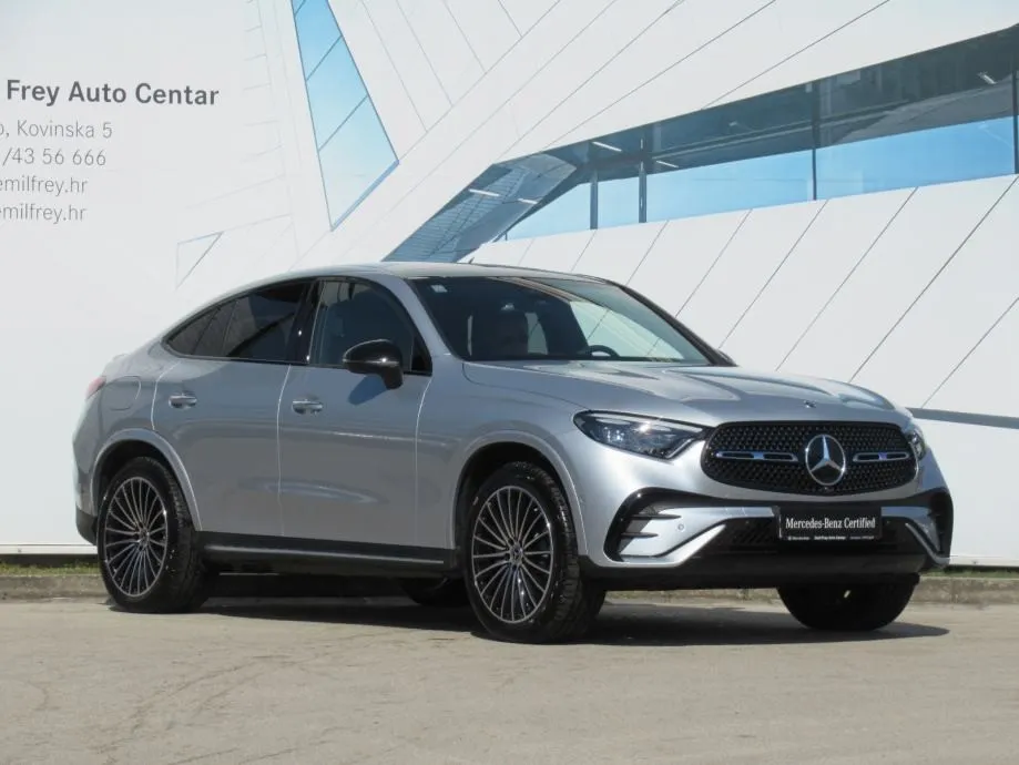 mercedes-benz glc 300 de 4m coupe amg line - slika 4