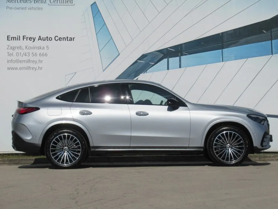 mercedes-benz glc 300 de 4m coupe amg line - slika 5