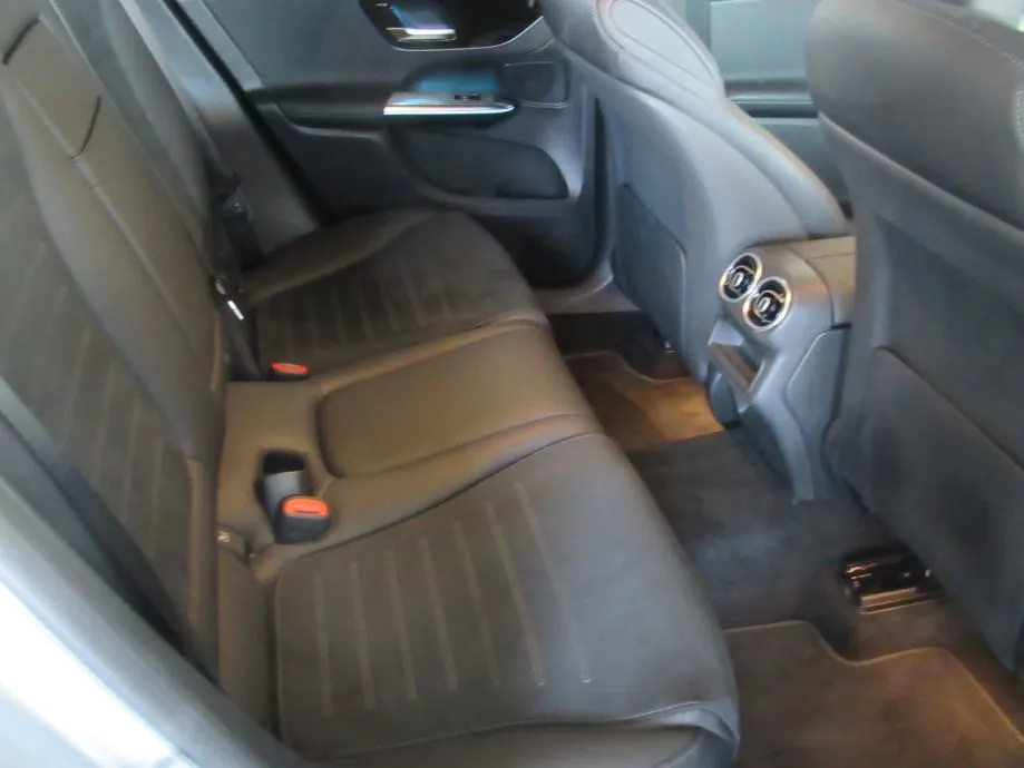 mercedes-benz glc 300 de 4m coupe amg line - slika 12