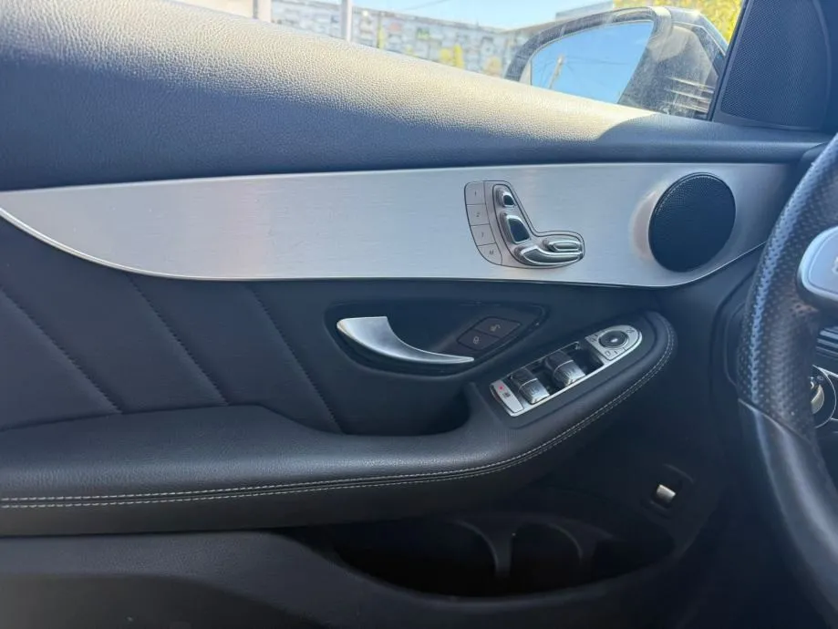 mercedes-benz glc 300d 4matic amg line aut., led, navi, 4x garancije!! - slika 18
