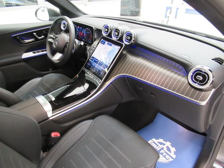 mercedes-benz glc 220 d 4m coupé amg/digital/pano/memory/360°/burm/20" - slika 13