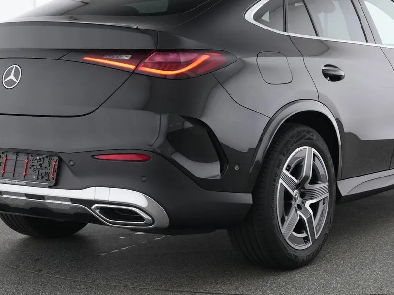 mercedes-benz glc 220 d 4matic coupe amg line - slika 4
