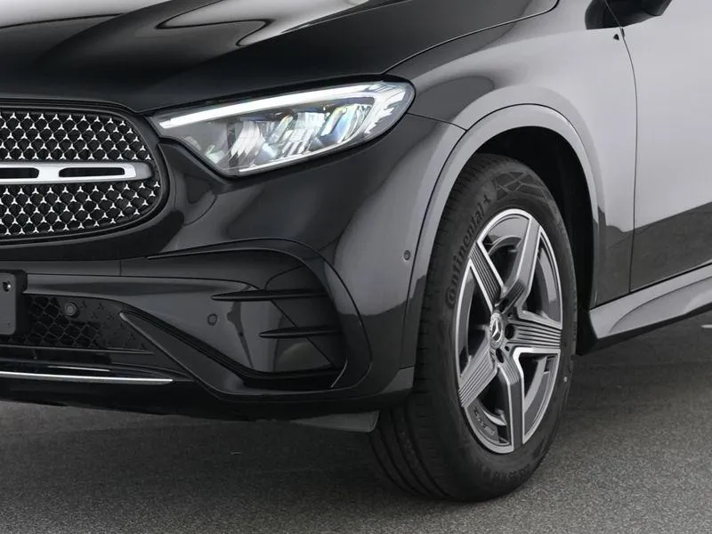 mercedes-benz glc 220 d 4matic coupe amg line - slika 2