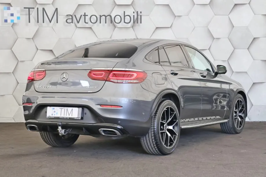 mercedes-benz glc coupe 220d 4-matic 9g-tronic amg line automatik - slika 3